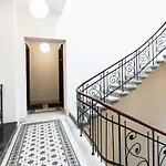 Old Town Brigue Apartment By Otium